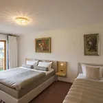 Golden Gapa 4 جارمش بارتنكيرشن